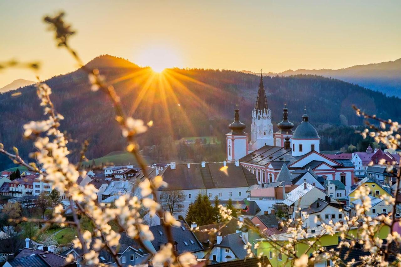 Hideaway Hotel Montestyria Chalets & Suiten Mariazell Bagian luar foto